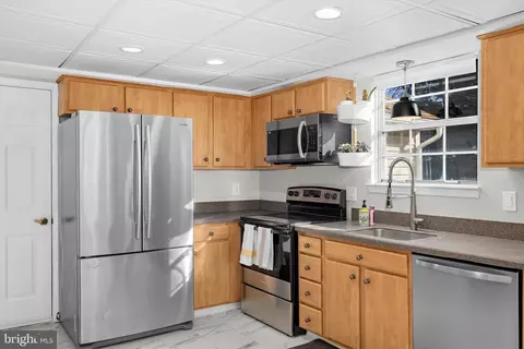 1917 Pometacom Dr, Hanover, MD 21076 photo 14