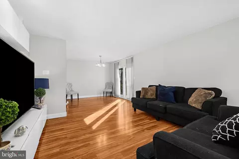 1917 Pometacom Dr, Hanover, MD 21076 photo 7
