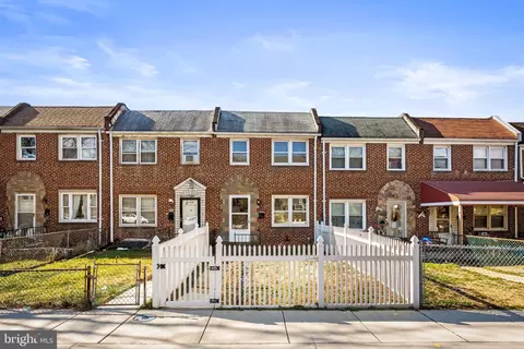 215 Grove Park Rd, Brooklyn Park, MD 21225