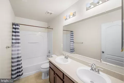 Entry Way - 8457 Winding Trl, Laurel, MD 20724 photo 3 of 4