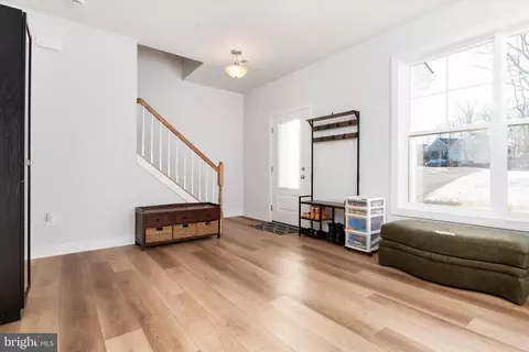 720 Bridge Dr, Pasadena, MD 21122 photo 10
