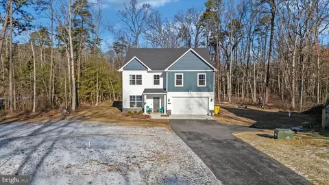 720 Bridge Dr, Pasadena, MD 21122 photo 3