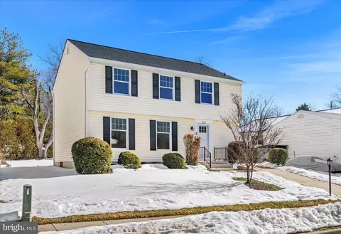785 Macsherry Dr, Arnold, MD 21012