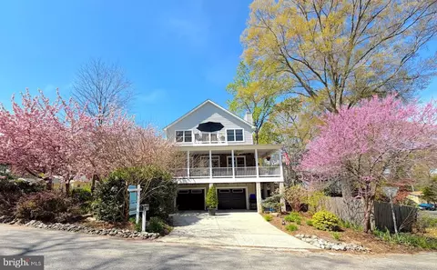 764 N Riverside Dr, Crownsville, MD 21032