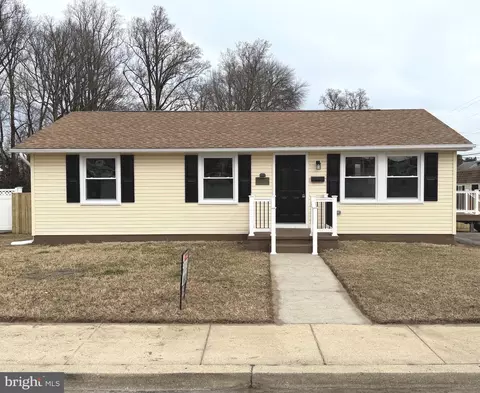 8537 Creek Rd, Pasadena, MD 21122