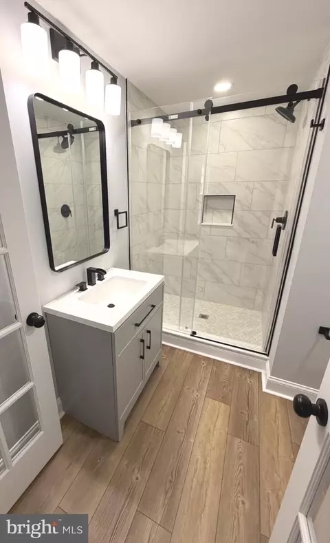 8537 Creek Rd, Pasadena, MD 21122 photo 9