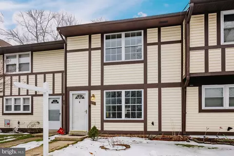 285 Maxo Ct, Glen Burnie, MD 21061
