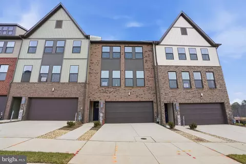 1352 Crested Wood Dr, Laurel, MD 20724