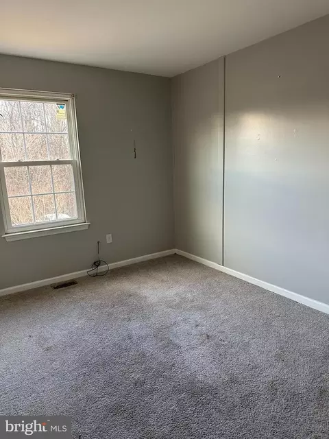 8129 Mountain View Cir, Pasadena, MD 21122 photo 18