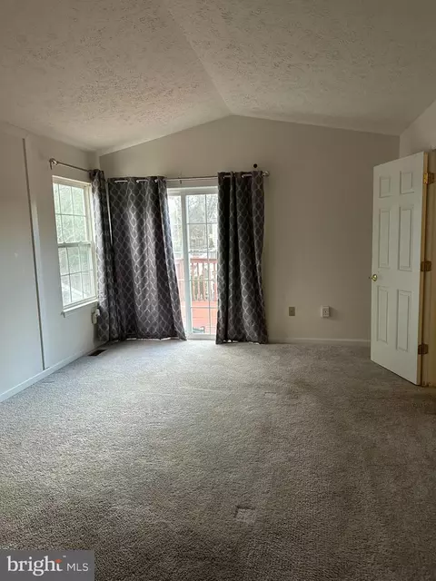 8129 Mountain View Cir, Pasadena, MD 21122 photo 14