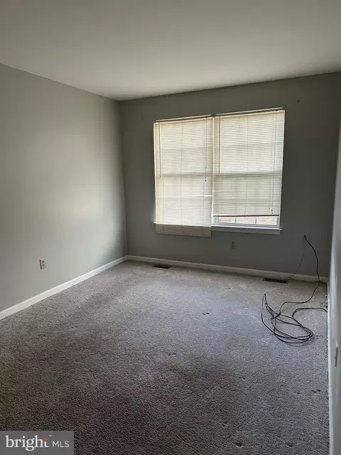 8129 Mountain View Cir, Pasadena, MD 21122 photo 12