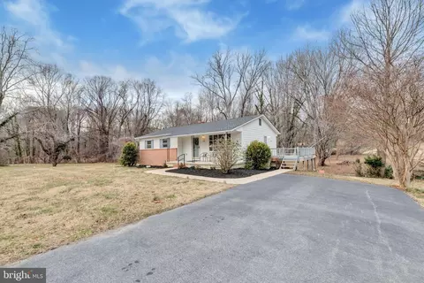 536 Mayo Rd, Edgewater, MD 21037 photo 2