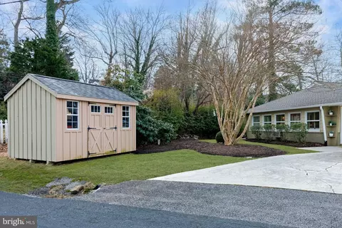 Exterior - 3531 S River Ter, Edgewater, MD 21037 photo 3 of 3