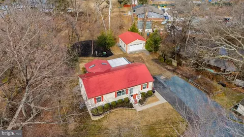 1572 Annapolis Dr, Glen Burnie, MD 21060