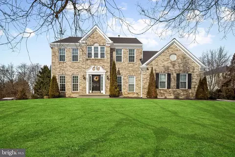 8300 Hope Point Ct, Millersville, MD 21108