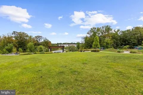Exterior - 219 Oakpine Dr, Laurel, MD 20724 photo 5 of 8