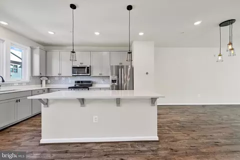 Kitchen - 219 Oakpine Dr, Laurel, MD 20724 photo 2 of 4