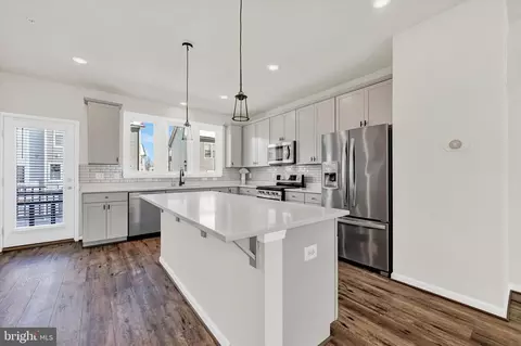 Kitchen - 219 Oakpine Dr, Laurel, MD 20724 photo 3 of 4
