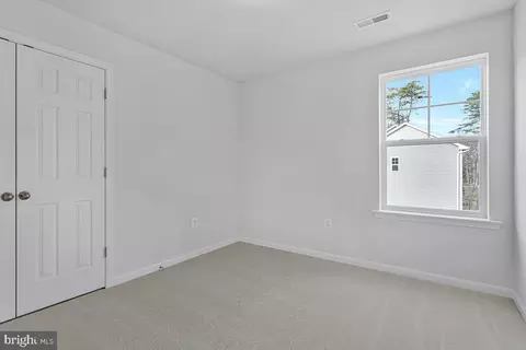 Bedroom - 1225 Juniper St, Shady Side, MD 20764 photo 6 of 7