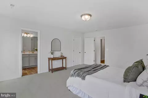 Bedroom - 1225 Juniper St, Shady Side, MD 20764 photo 1 of 7