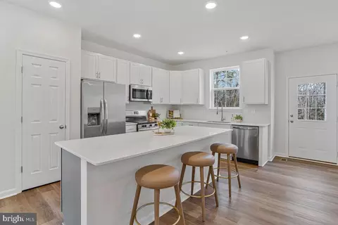 Other - 1225 Juniper St, Shady Side, MD 20764 photo 2 of 9