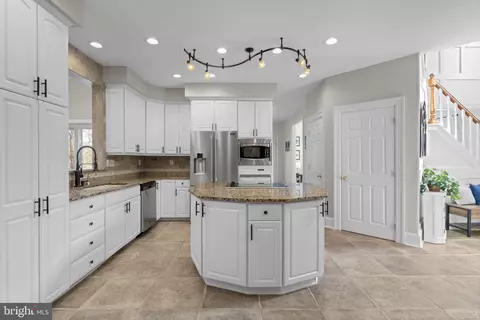 Kitchen - 889 Lynch Dr, Arnold, MD 21012 photo 2 of 5