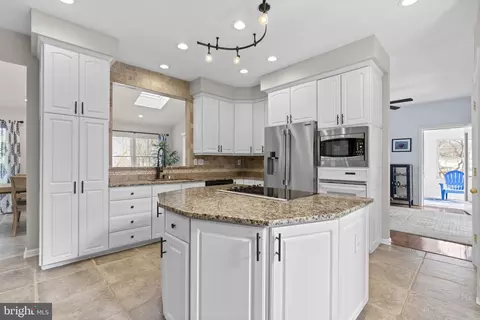 Kitchen - 889 Lynch Dr, Arnold, MD 21012 photo 1 of 5