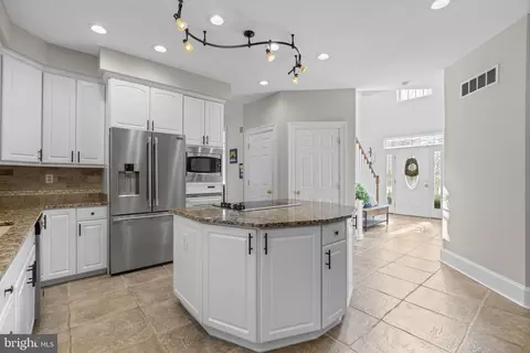 Kitchen - 889 Lynch Dr, Arnold, MD 21012 photo 3 of 5