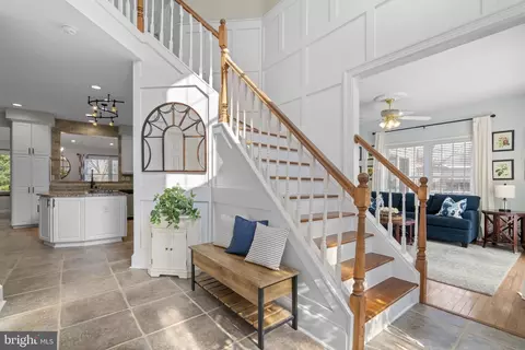 Entry Way - 889 Lynch Dr, Arnold, MD 21012 photo 1 of 13