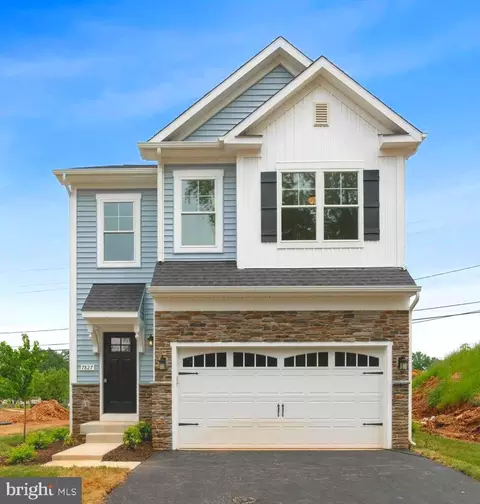 7715 Woodlawn Ave, Pasadena, MD 21122