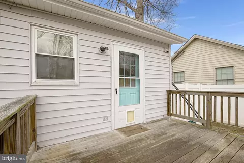 Exterior - 409 B Highland Dr, Edgewater, MD 21037 photo 4 of 6