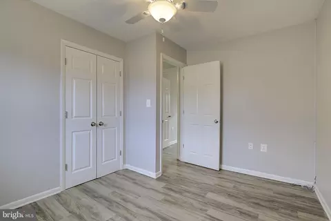 Bedroom - 409 B Highland Dr, Edgewater, MD 21037 photo 5 of 5