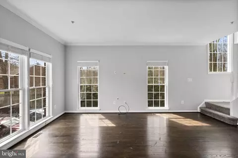Living - 2014 Dalewood Ct, Crofton, MD 21114 photo 2 of 6