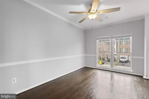Living - 2014 Dalewood Ct, Crofton, MD 21114 photo 4 of 6