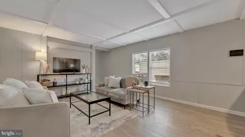 276 5th, Lothian, MD 20711 photo 2