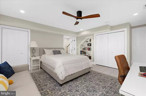 Bedroom - 1102 Poplar Ave, Annapolis, MD 21401 photo 13 of 15