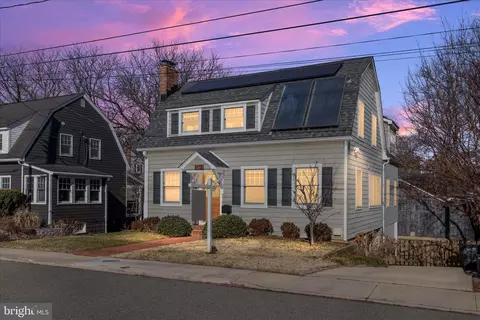 1102 Poplar Ave, Annapolis, MD 21401