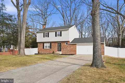 229 Beachwood Rd, Pasadena, MD 21122 photo 3