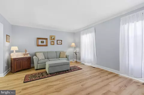 Living - 2568 Glen Cv, Annapolis, MD 21401 photo 1 of 1