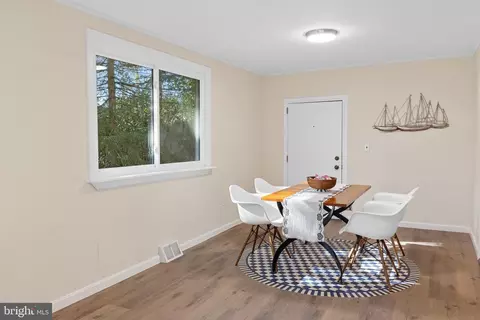 Entry Way - 1294 Circle Dr, Arnold, MD 21012 photo 2 of 2