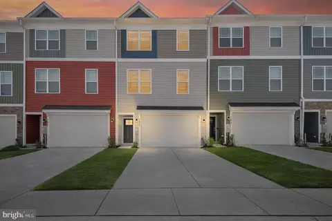 7830 Wolf Run Ln, Severn, MD 21144