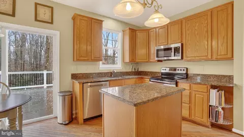 Kitchen - 2806 Erna Ct, Crofton, MD 21114 photo 4 of 5