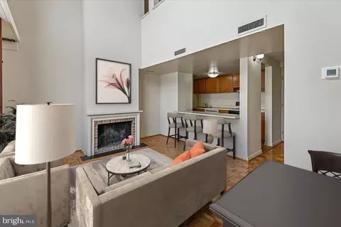 312 Severn Ave #E407, Annapolis, MD 21403 photo 8