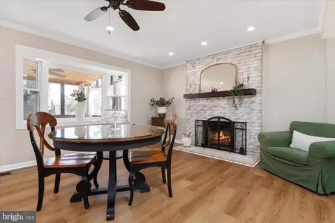 Dining - 7801 Harle Rd, Pasadena, MD 21122 photo 1 of 1