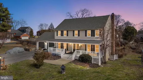 Exterior - 7801 Harle Rd, Pasadena, MD 21122 photo 2 of 10