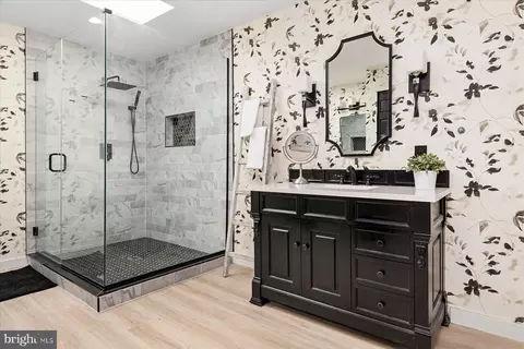 Bath - 7801 Harle Rd, Pasadena, MD 21122 photo 2 of 5