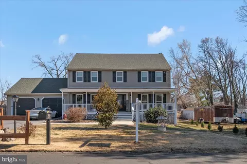 Exterior - 7801 Harle Rd, Pasadena, MD 21122 photo 3 of 10