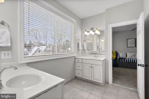 Bath - 159 Boone Trl, Severna Park, MD 21146 photo 5 of 7