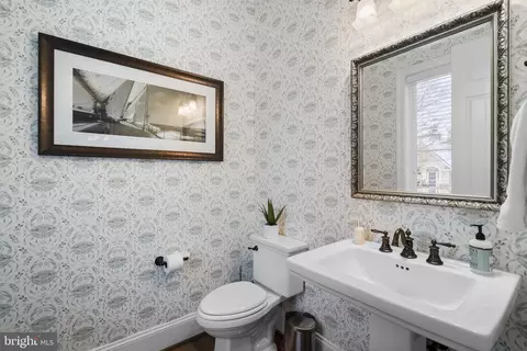 Bath - 159 Boone Trl, Severna Park, MD 21146 photo 1 of 7
