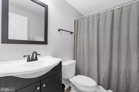 Bath - 2942 E Almondbury Dr, Pasadena, MD 21122 photo 1 of 2